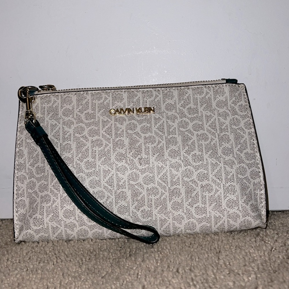 Calvin Klein Change Clutch Wristlet